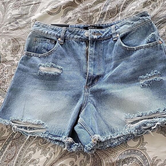 Numero Denim shorts  - Picture 1 of 7